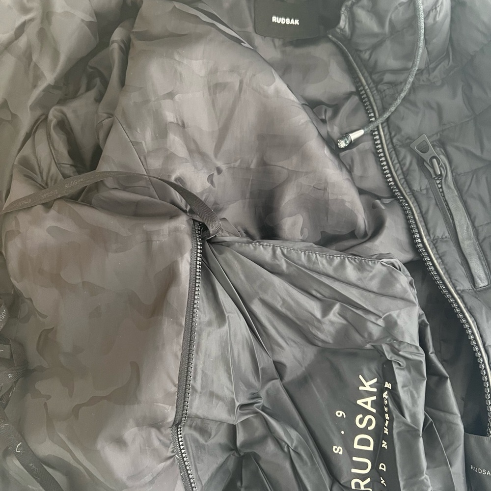RUDSAK BLACK BOMBER